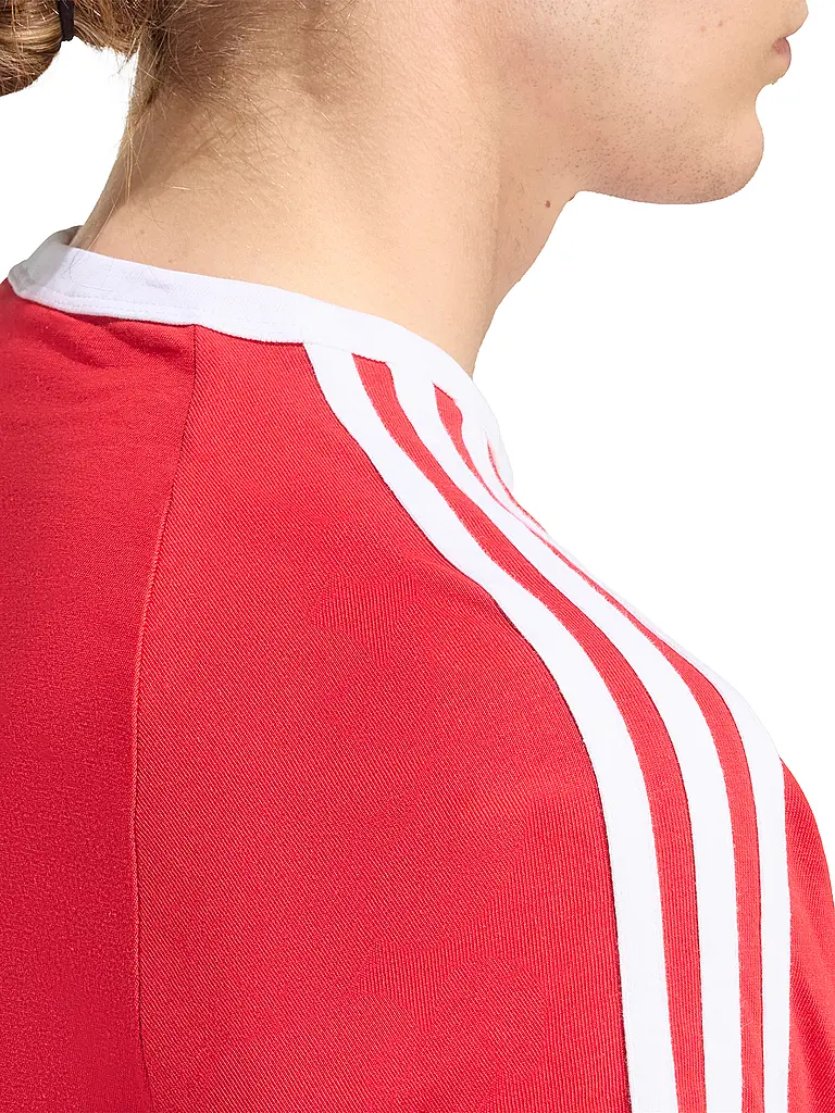 ADIDAS ORIGINALS | Camiseta
Marca: ADIDAS ORIGINALS
Color: rojo
Categorías: Moda, Hombre

Largo de manga: Manga corta
Escote: Cuello redondo
Material: Jersey, Algodón
Diseño: Liso, Rayas
Corte (ropa exterior): Regular
Detalles: Logo | Rojo