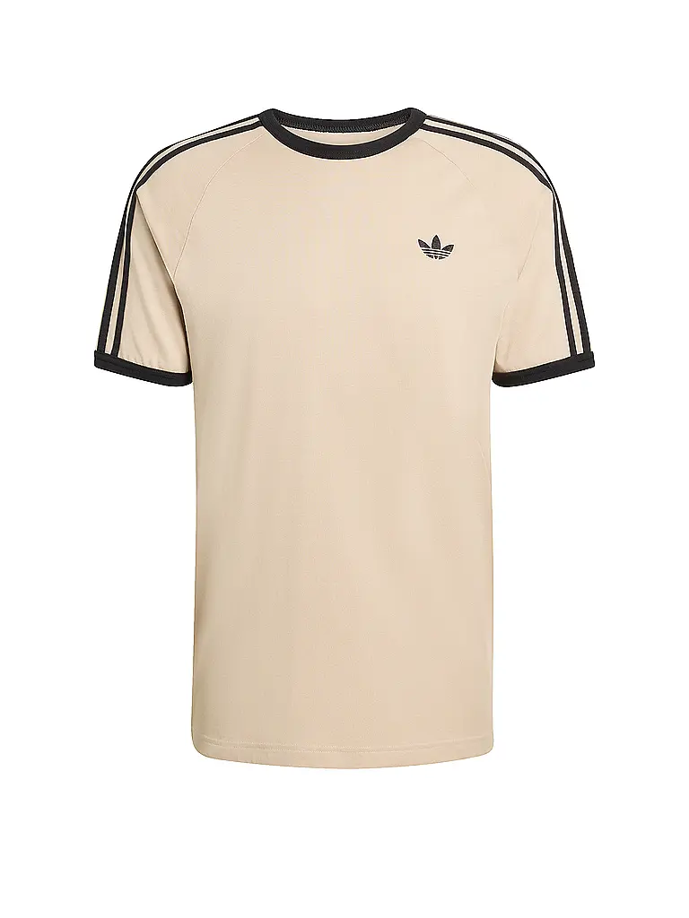 ADIDAS ORIGINALS | Nombre del producto: Camiseta
Marca: ADIDAS ORIGINALS
Color: beige
Categorías: Moda, Hombre

Largo de manga: Manga corta
Escote: Cuello redondo
Material: Jersey, Algodón
Diseño: Liso, Rayas
Corte (Prenda superior): Regular
Detalles: Logo | Beige