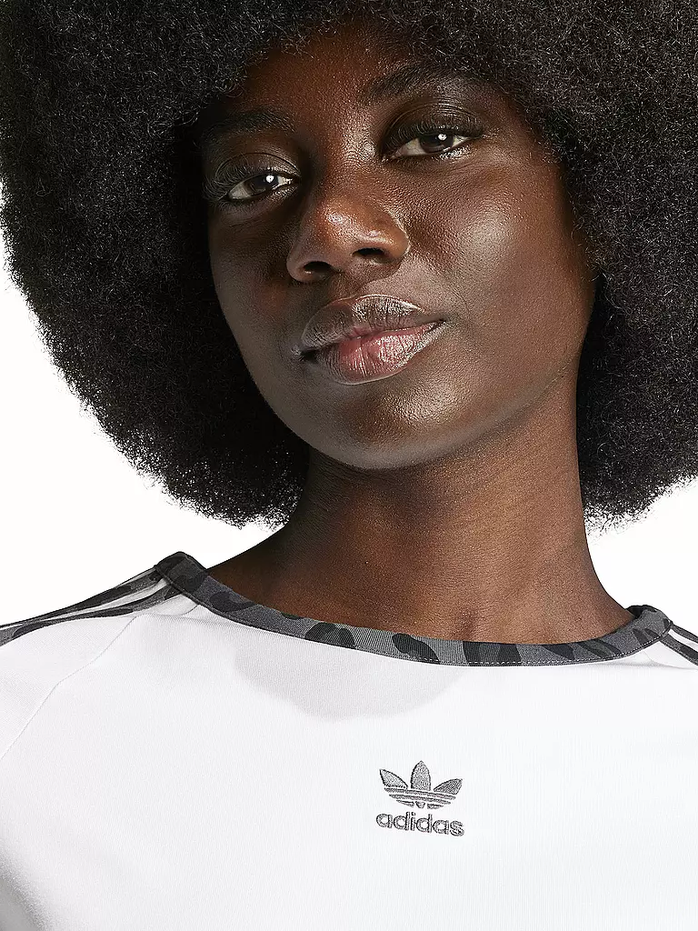ADIDAS ORIGINALS | T-Shirt Cropped Fit | Blanco