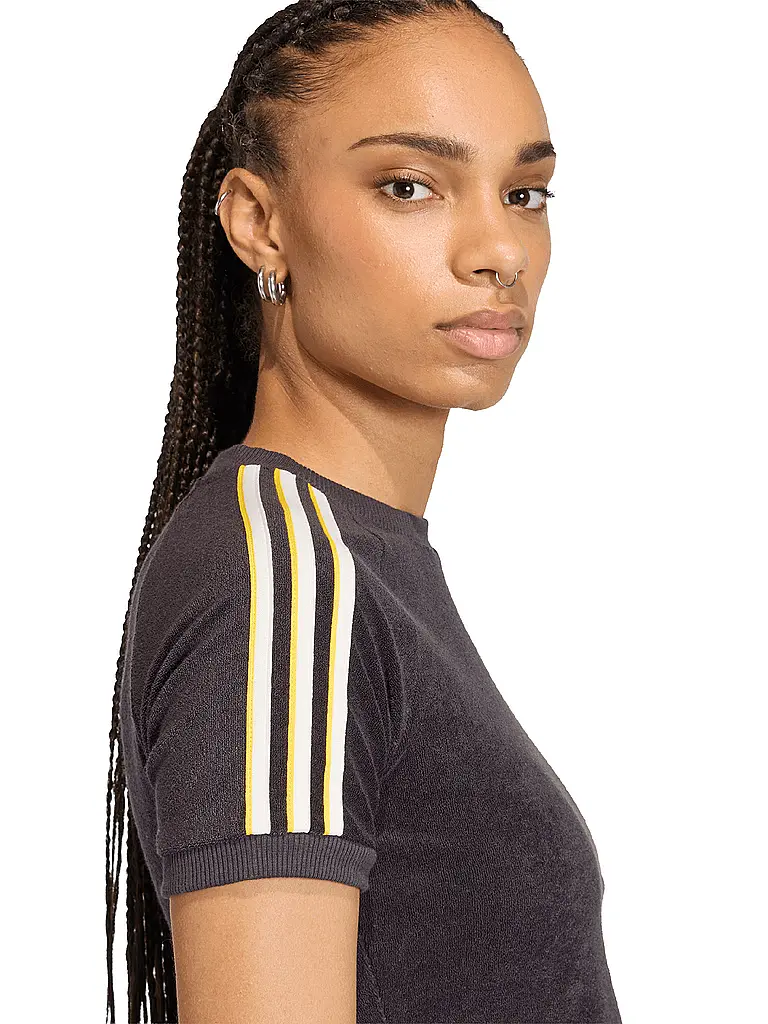 ADIDAS ORIGINALS | T-Shirt TT CALI | Negro