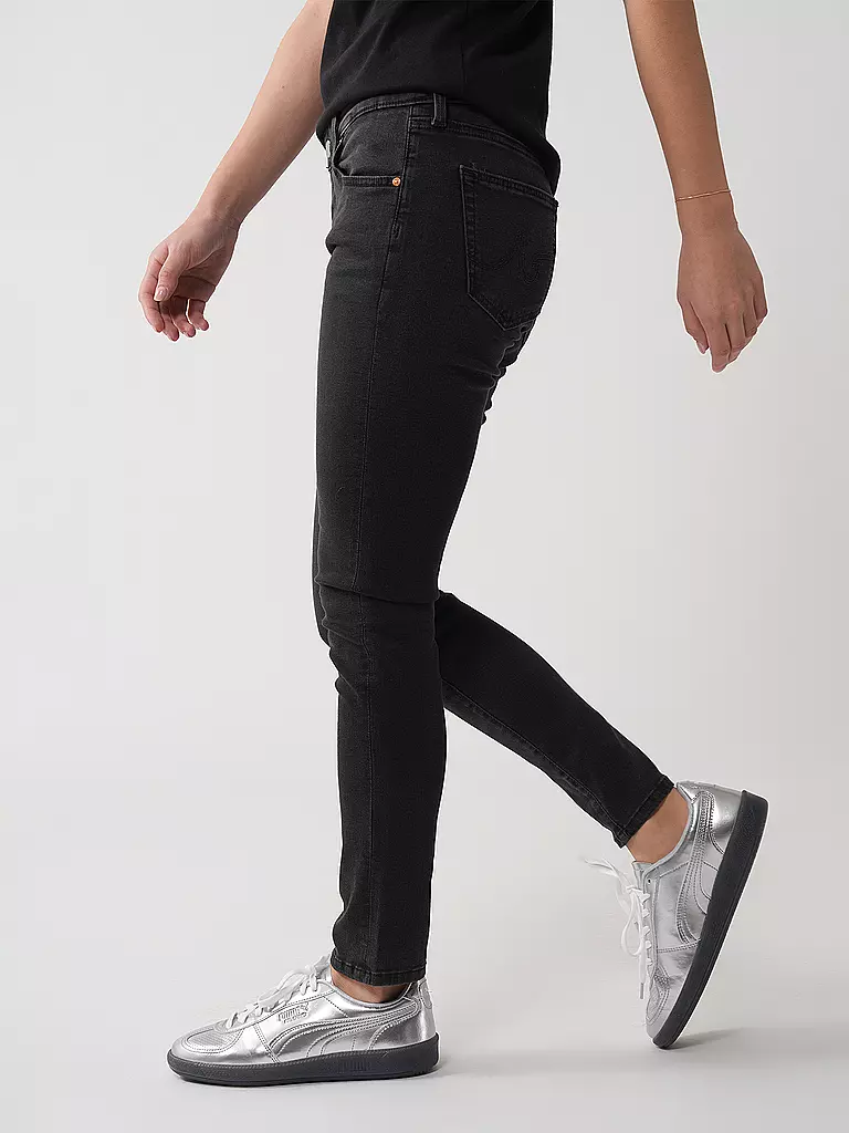 AG | Jeans ajustados |