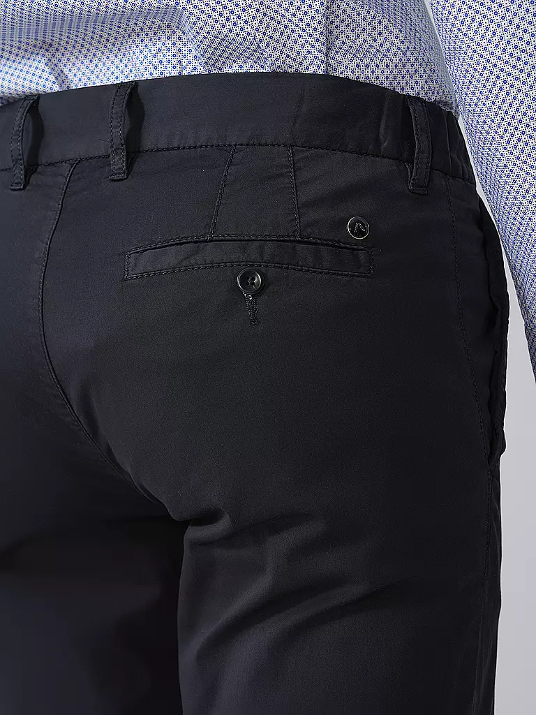 ALBERTO | Chino LOU-JGU-LIGHT | Negro