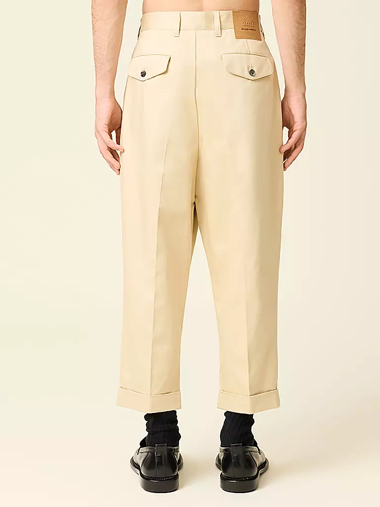 AMI PARIS | Chino corte zanahoria | Beige