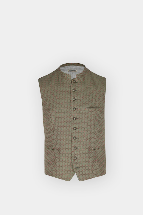 Chaleco marrón tradicional con botones, discreto patrón geométrico pequeño, cuello alzado y tres bolsillos delanteros sobre fondo claro.