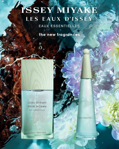 Dos frascos del Eau de Parfum para hombre de Issey Miyake Le Sel d'Issey uno al lado del otro frente a un dramático fondo de agua arremolinándose y fuego, con un texto en negrita encima que promociona la fragancia.