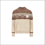 Beige-brauner Strickpullover mit nordischem Muster auf Brust und Schultern, gerippten Bündchen und Saum sowie einem runden Aufnäher auf der linken Brust mit der Nummer 42.