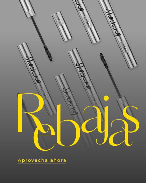 Tubos de rímel sobre fondo gris con las palabras "Rebajas" y "Aprovecha ahora" en amarillo, que anuncian una venta.