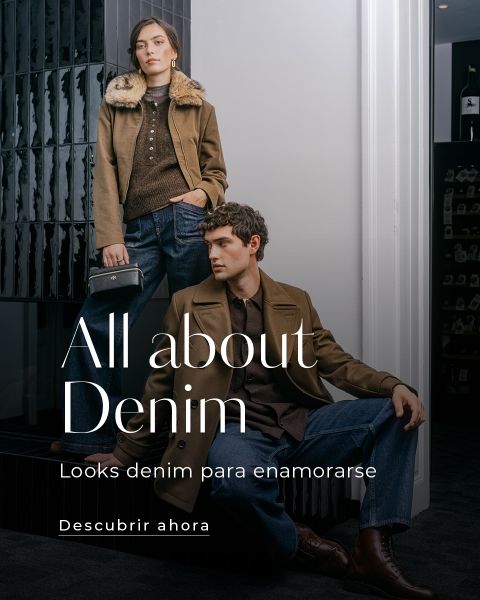 Un hombre y una mujer con chaquetas marrones y vaqueros, superpuestos con el texto "Todo sobre el denim. Looks de denim de los que te enamorarás. Descúbrelos ahora.".