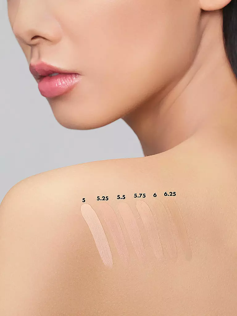 ARMANI COSMETICS | Base de Maquillaje Luminous Silk (5) | 