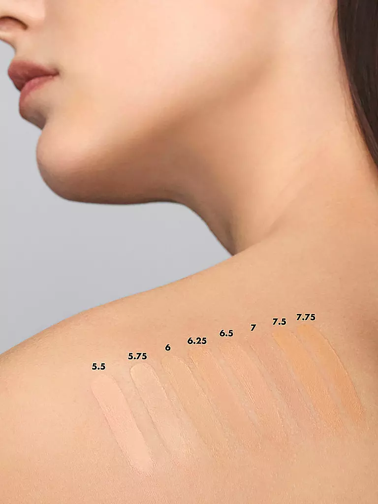 ARMANI COSMETICS | Base de Maquillaje Luminous Silk (6,5) | hellbraun