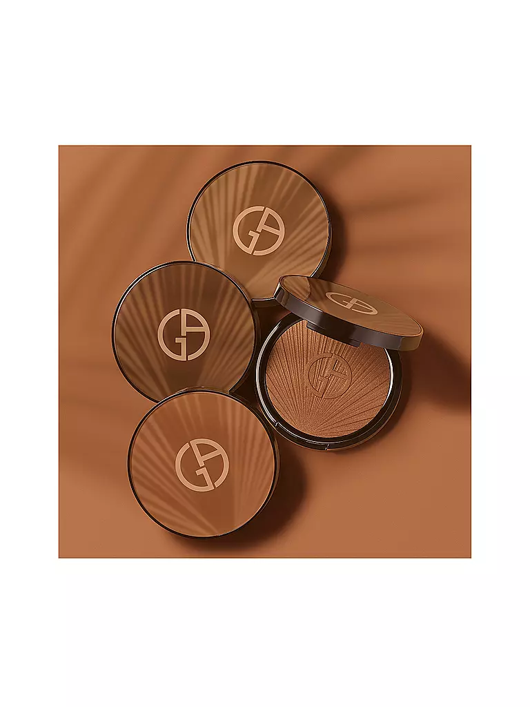 ARMANI COSMETICS | Luminous Silk Bronzer (100 Arena Besada por el Sol) | 
