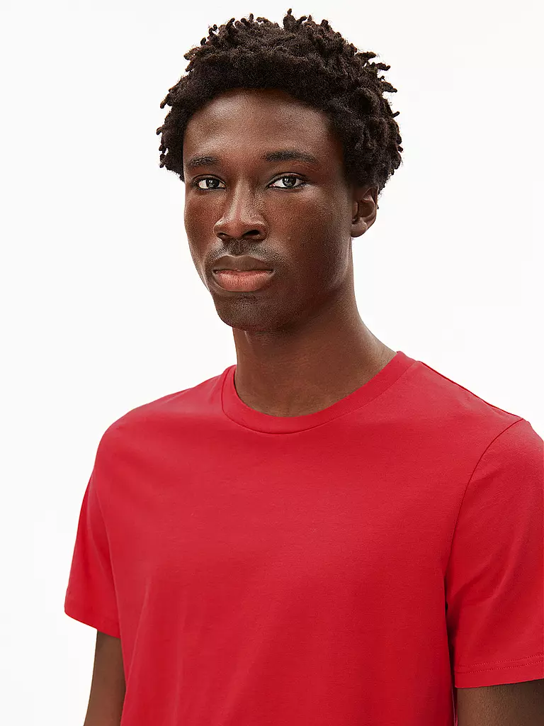 ARMEDANGELS | Camiseta JAAMES | rot