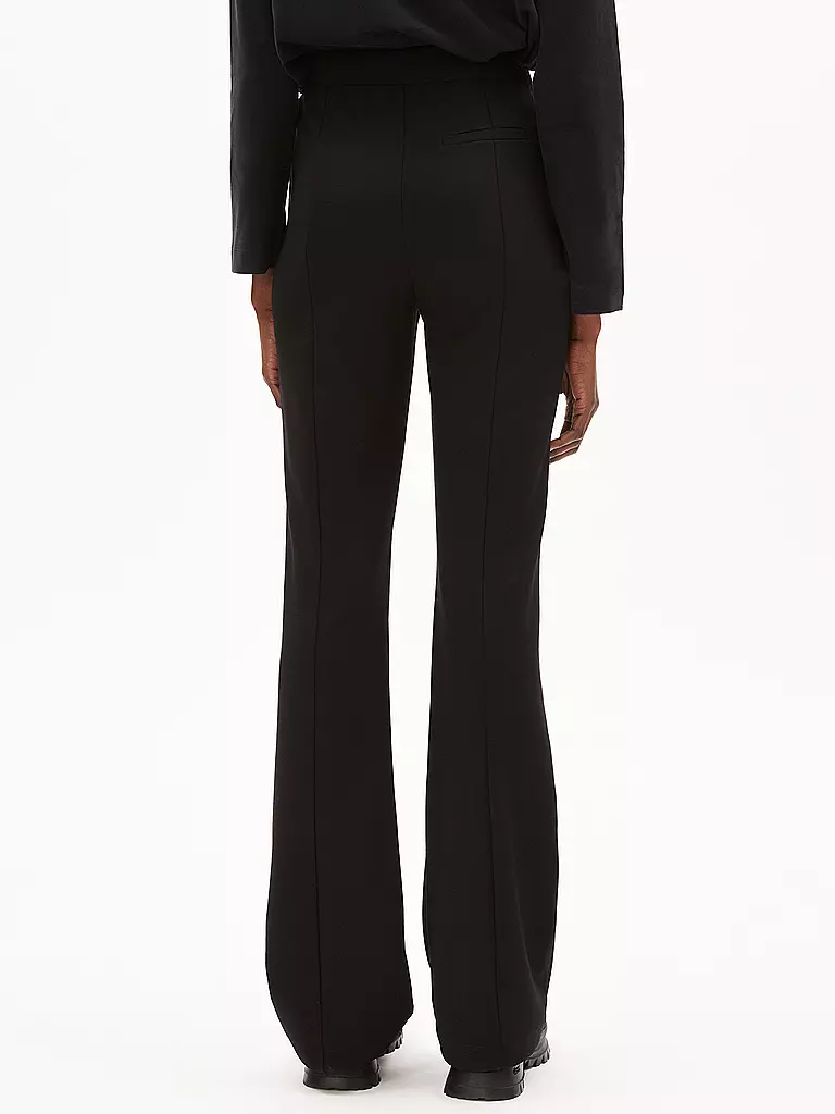 ARMEDANGELS | Hose Flared Fit LEYLAARI | Negro