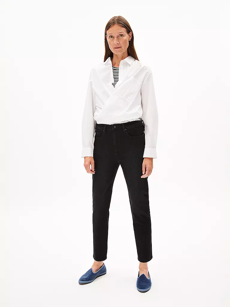 ARMEDANGELS | Jeans Boyfriend Fit 7/8 CAYAA TARPA | Negro