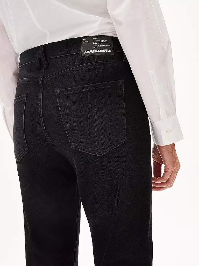 ARMEDANGELS | Jeans Boyfriend Fit 7/8 CAYAA TARPA | Negro