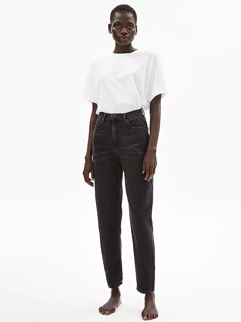 ARMEDANGELS | Jeans Mom Fit MAIRAA | Negro