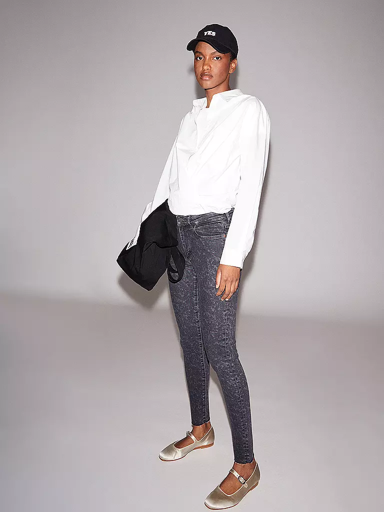 ARMEDANGELS | Jeans TILLAA X RÅ HEM | Negro