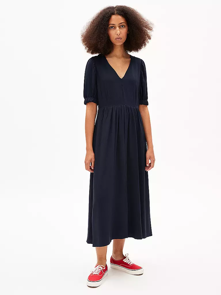 ARMEDANGELS | Midikleid DIALAA | Azul oscuro
