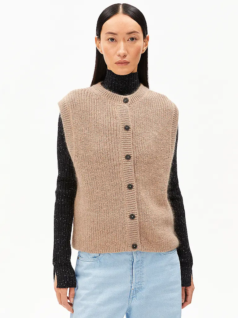 ARMEDANGELS | Nombre del producto: Gilet HELGAA | 