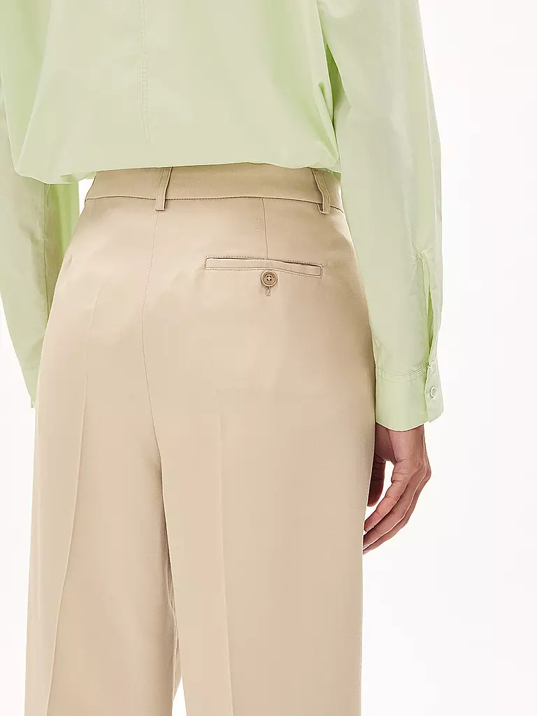 ARMEDANGELS | Pantalón Tapered Fit SANDRINAA | beige
