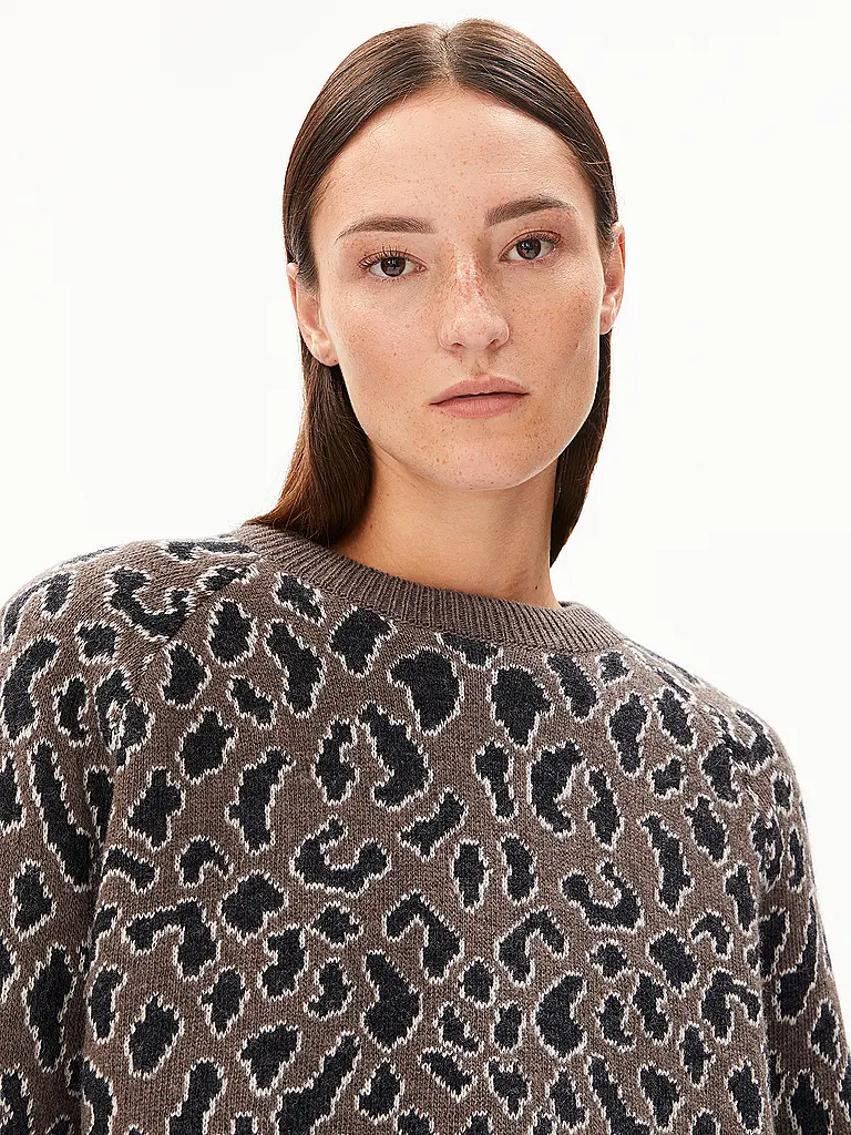 ARMEDANGELS | Pullover DILIRIAA LEOPAA | camel
