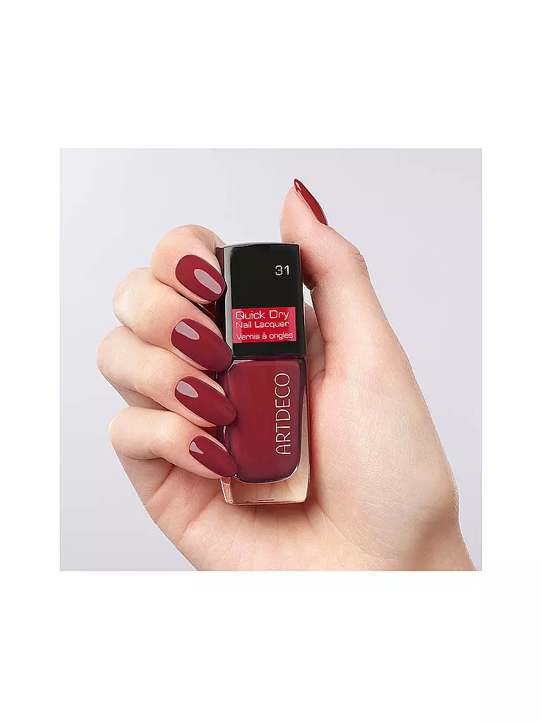 ARTDECO | Esmalte de uñas - Quick Dry Nail Lacquer (31 confident red) | Rojo oscuro