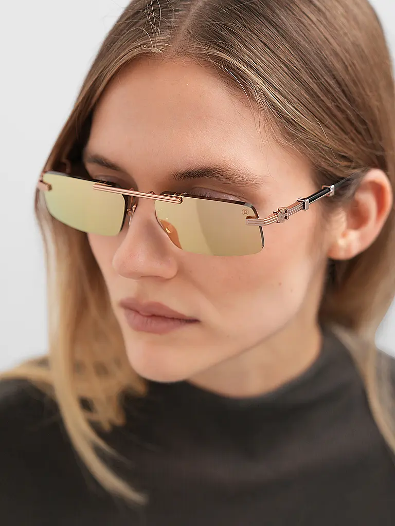 BALMAIN | Nombre del producto: Gafas de sol PIERRE II
Marca: BALMAIN
Color: oro
Categorías: Moda,Mujer,Hombre

Estilo: Glamour | 