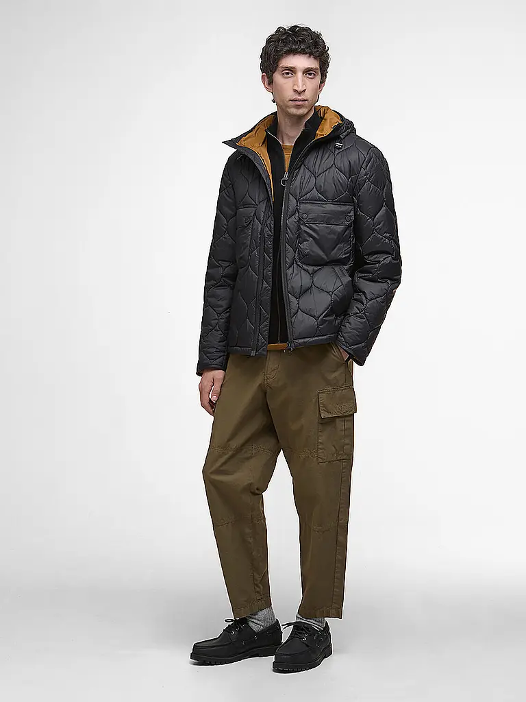 BARBOUR | Chaqueta acolchada ligera RE-ENGINEERED | Negro