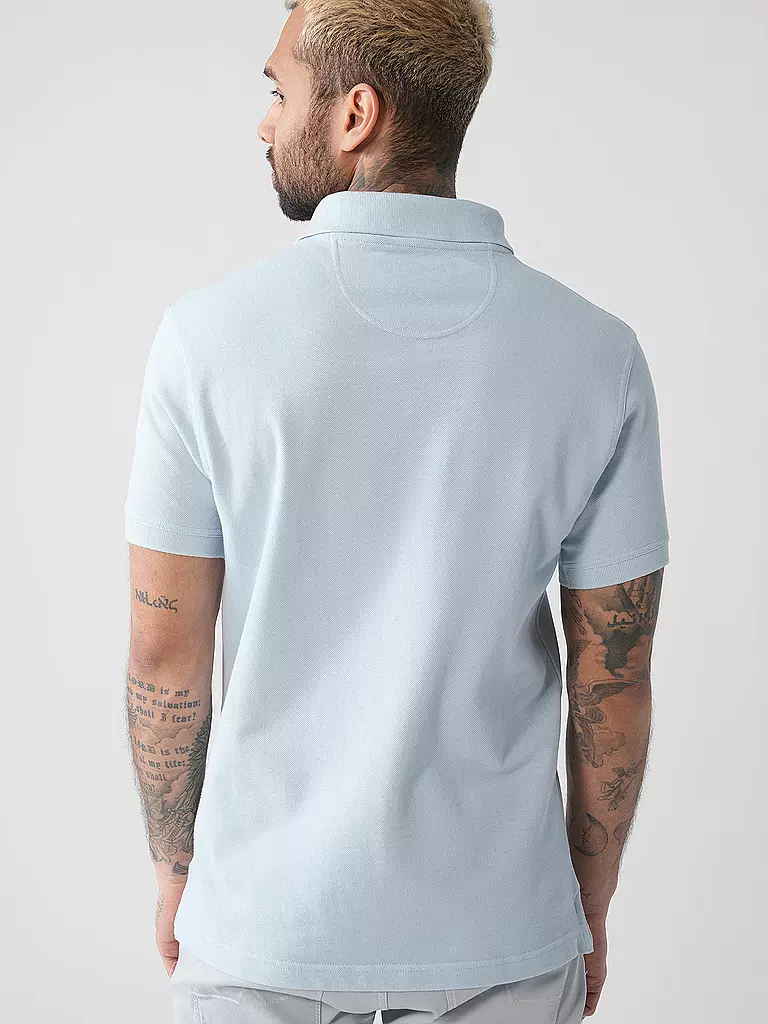 BARBOUR | Polo de corte estándar | Azul