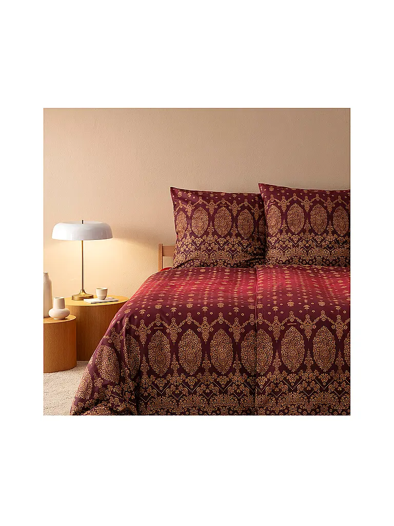 BASSETTI | Ropa de cama de satén 70x90cm / 140x200cm GOLD DECOR Burdeos | Rojo oscuro