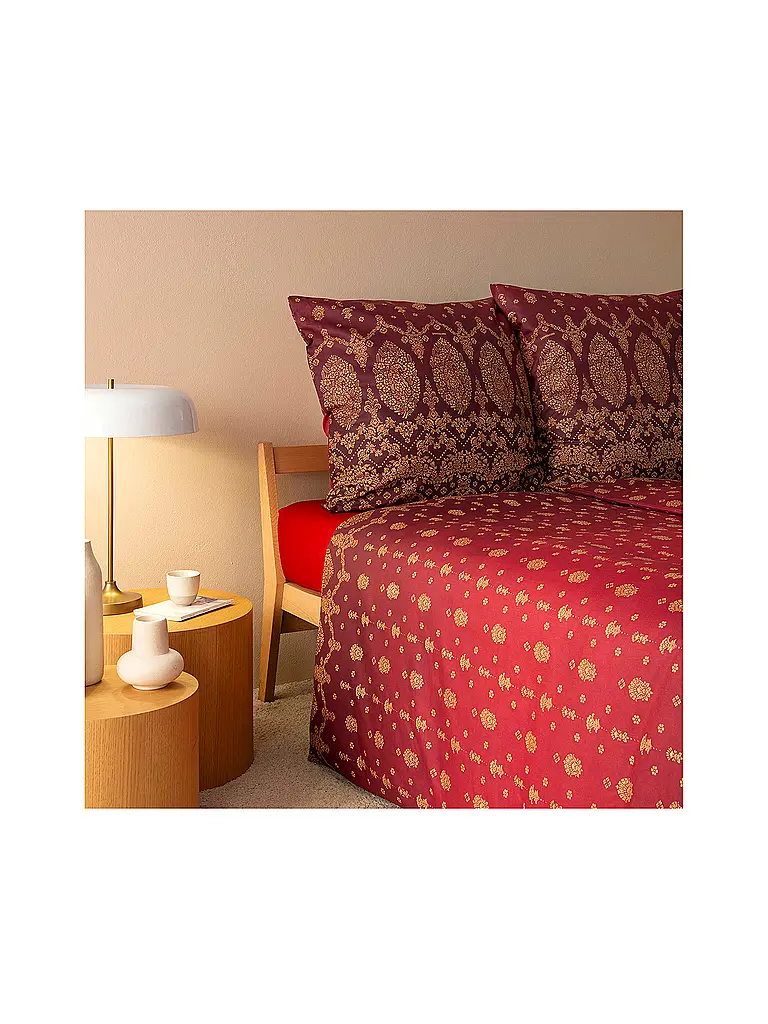 BASSETTI | Ropa de cama de satén 70x90cm / 140x200cm GOLD DECOR Burdeos | Rojo oscuro