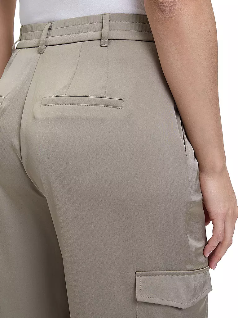 BETTY BARCLAY | Pantalones cargo | Oliva