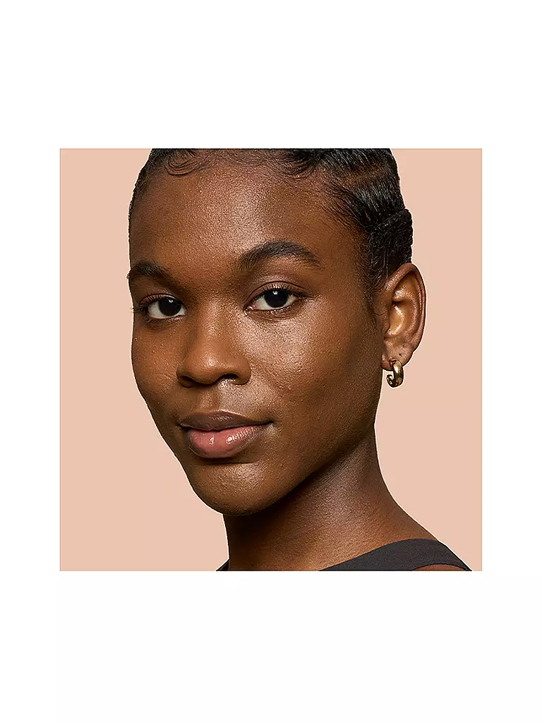 BOBBI BROWN | Skin Long Wear Weightless Foundation (C 084 Almond) | Marrón