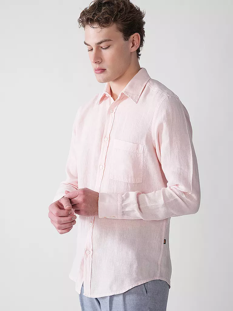 BOSS | Camisa de lino Regular Fit RELEGANT

Marca: BOSS
Color: rosa
Categorías: Moda, Hombre

Largo de manga: Manga larga
Material: Lino
Forma del cuello: Cuello Kent
Diseño: Liso
Corte (Prenda superior): Regular
Estilo: Casual | Rosa