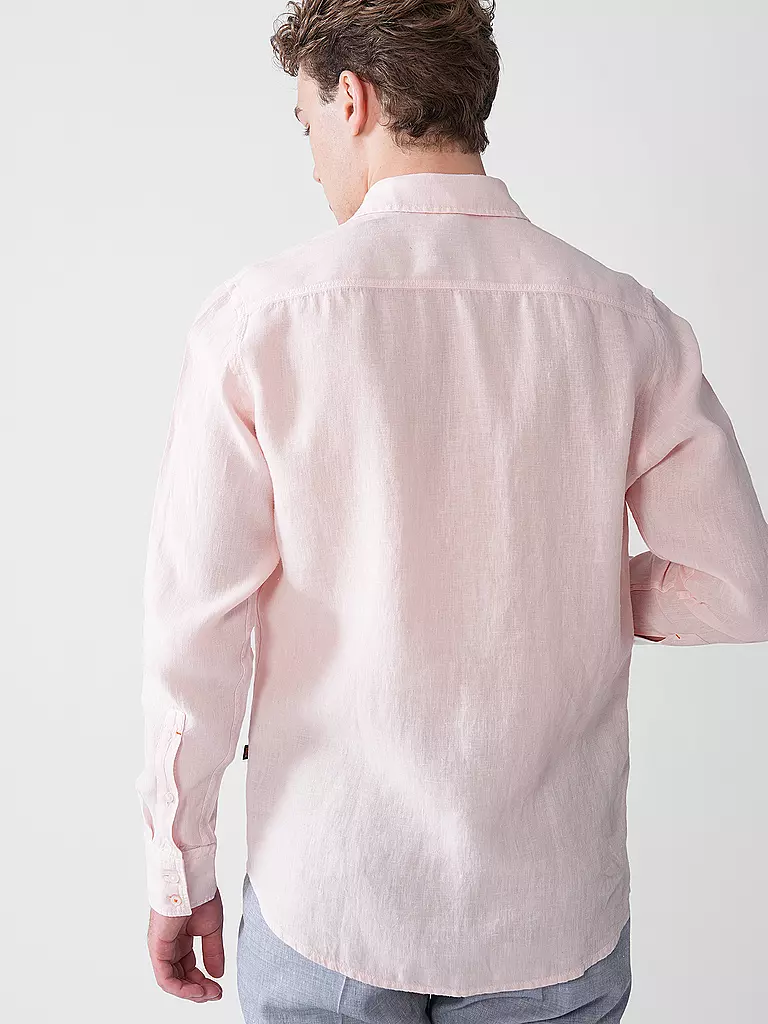 BOSS | Camisa de lino Regular Fit RELEGANT

Marca: BOSS
Color: rosa
Categorías: Moda, Hombre

Largo de manga: Manga larga
Material: Lino
Forma del cuello: Cuello Kent
Diseño: Liso
Corte (Prenda superior): Regular
Estilo: Casual | Rosa
