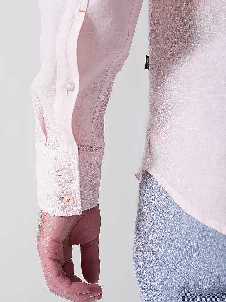 BOSS | Camisa de lino Regular Fit RELEGANT

Marca: BOSS
Color: rosa
Categorías: Moda, Hombre

Largo de manga: Manga larga
Material: Lino
Forma del cuello: Cuello Kent
Diseño: Liso
Corte (Prenda superior): Regular
Estilo: Casual | Rosa