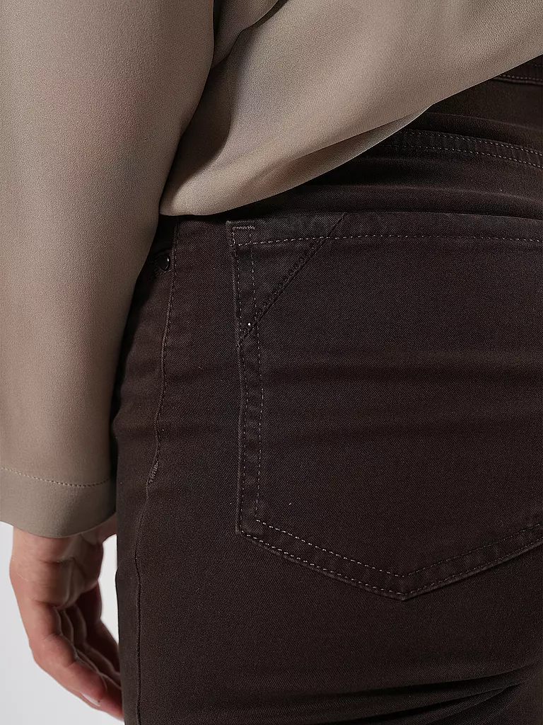 BRAX | Hose Straight Fit MARY  | Marrón