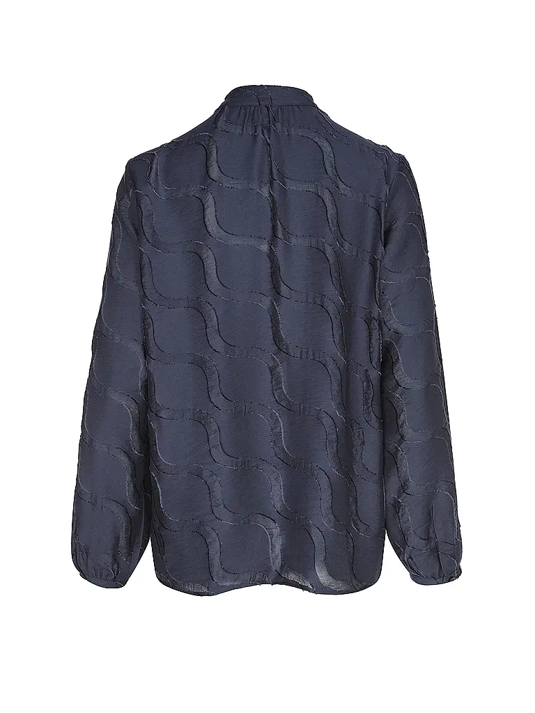 BRAX | Nombre del producto: Blusa VIVI
Marca: BRAX
Color: azul oscuro
Categorías: Moda,Mujer
Largo de manga: Manga larga
Material: Viscosa
Forma del cuello: Cuello alto
Diseño: Liso
Corte (Prenda superior): Regular
Estilo: Casual |