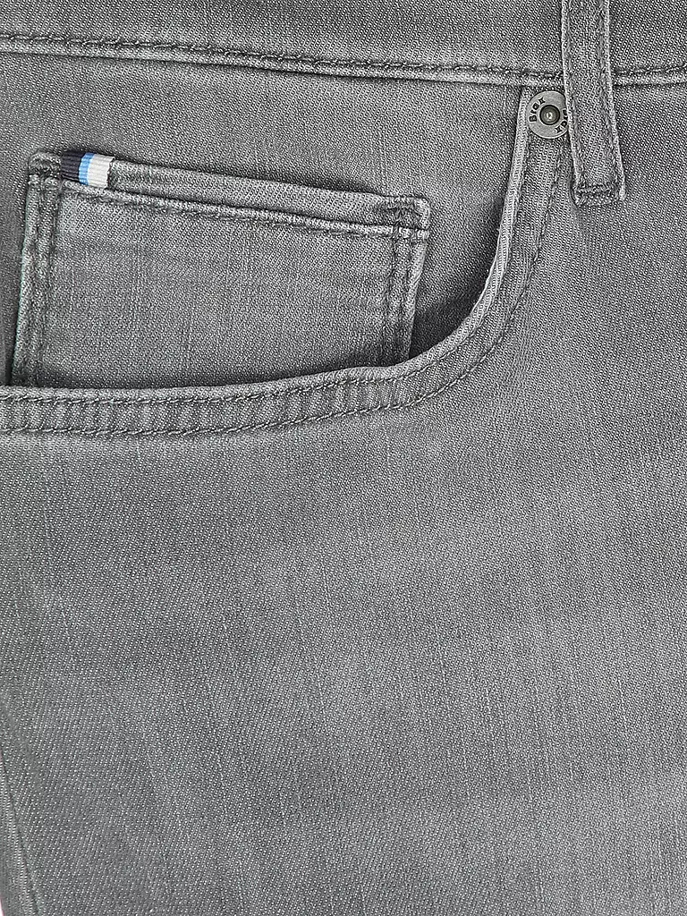 BRAX | Vaqueros Slim Fit CHUCK | Gris