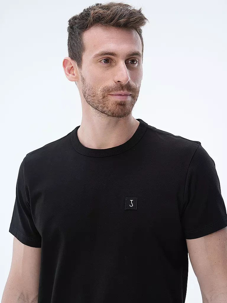BUTCHER OF BLUE | Camiseta | Negro