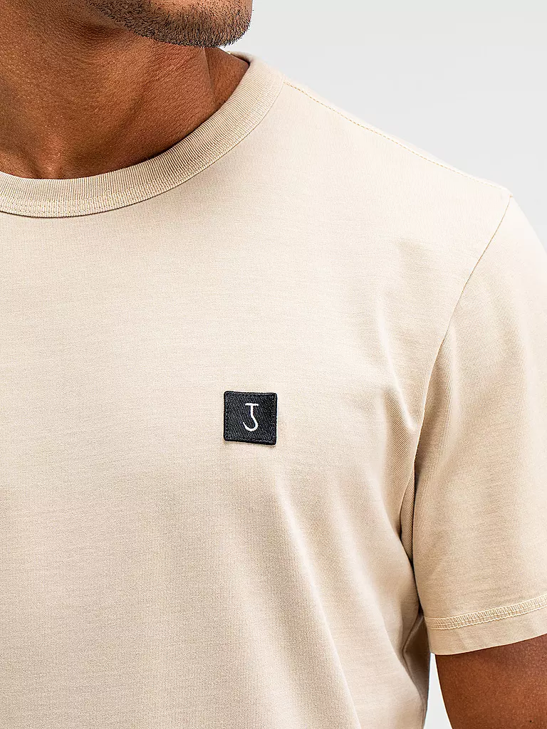 BUTCHER OF BLUE | Nombre del producto: Camiseta ARMY | 