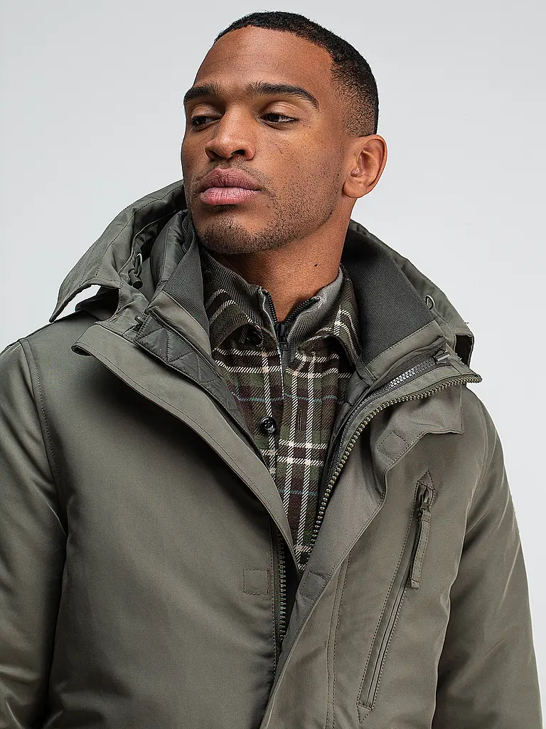 BUTCHER OF BLUE | Parka GALENA
Marca: BUTCHER OF BLUE
Color: gris
Categorías: Moda, Hombre
Material: Poliéster / Poliamida
Forma del cuello: Capucha
Estampado: Liso
Corte (Prenda exterior): Regular
Detalles: Bolsillos laterales, Cordón, 3 en 1, Resistente al agua |