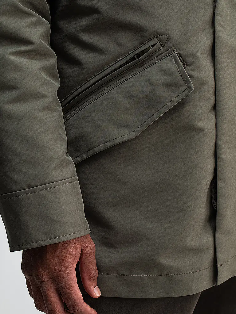 BUTCHER OF BLUE | Parka GALENA
Marca: BUTCHER OF BLUE
Color: gris
Categorías: Moda, Hombre
Material: Poliéster / Poliamida
Forma del cuello: Capucha
Estampado: Liso
Corte (Prenda exterior): Regular
Detalles: Bolsillos laterales, Cordón, 3 en 1, Resistente al agua |