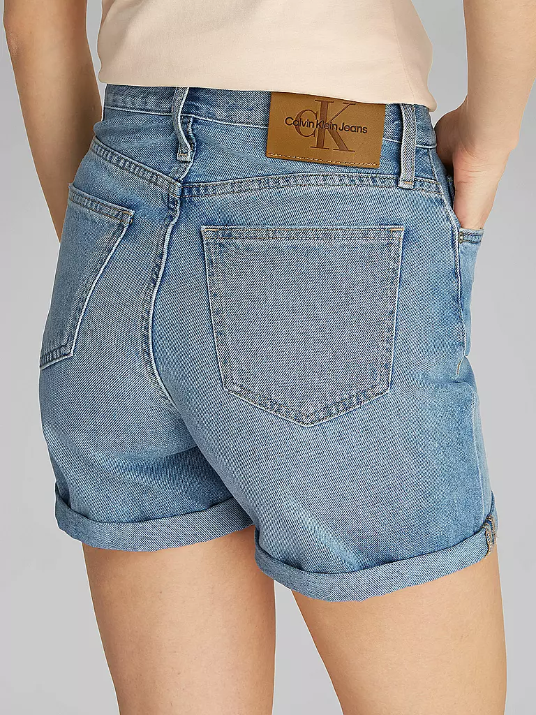 CALVIN KLEIN JEANS | Jeansshorts corte Mom | 