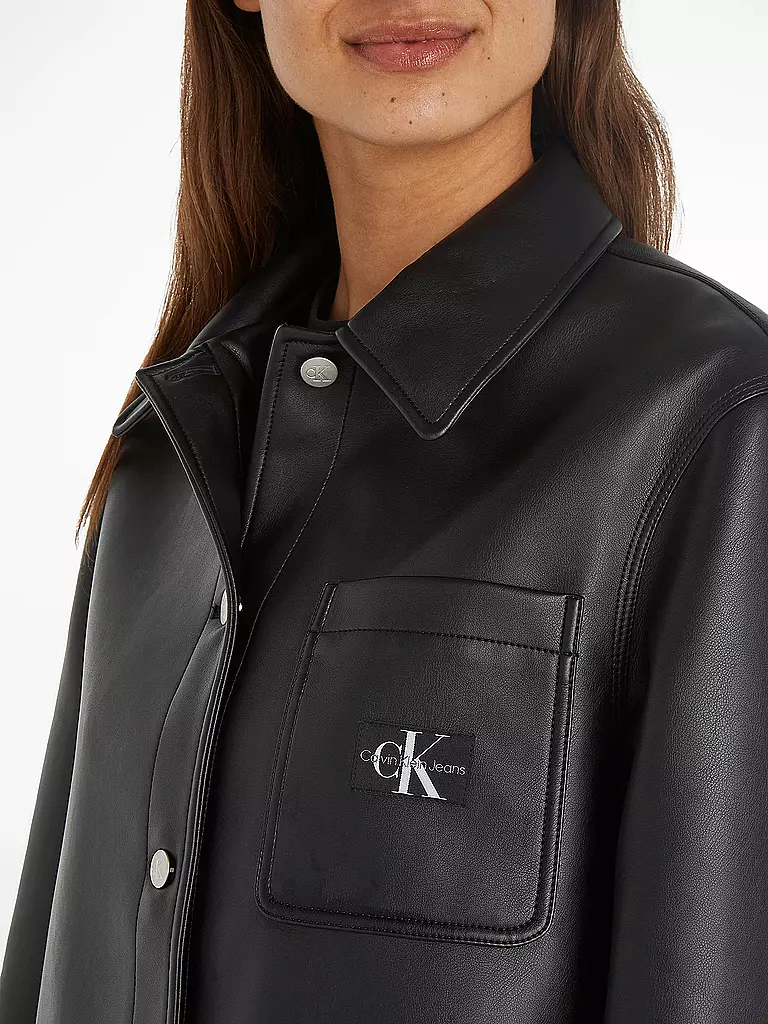 CALVIN KLEIN JEANS | Overshirt in Lederoptik  | Negro