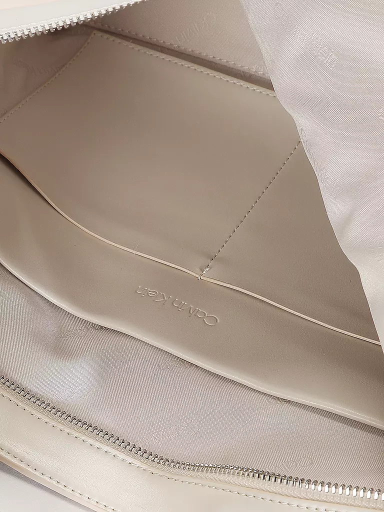CALVIN KLEIN | Bolso - Hobe EMBOSSED Medium | 