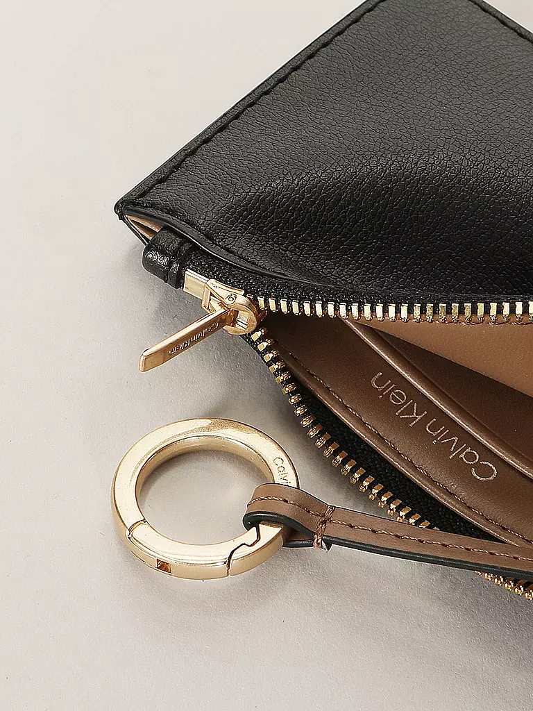 CALVIN KLEIN | Monedero FOIL | Negro