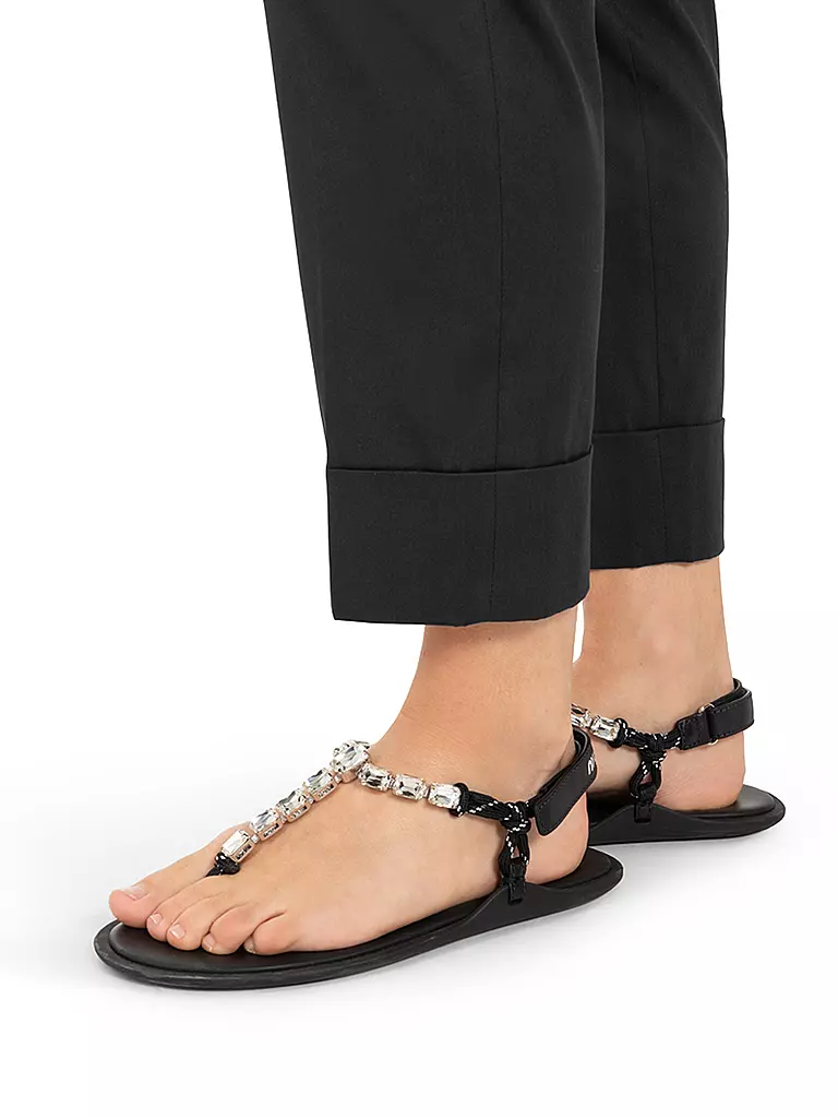 CAMBIO | Chino KRYSTAL | Negro