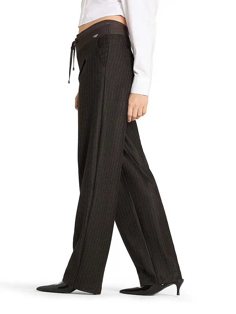 CAMBIO | Produktname: Pantalón Jogging Fit EVA | 