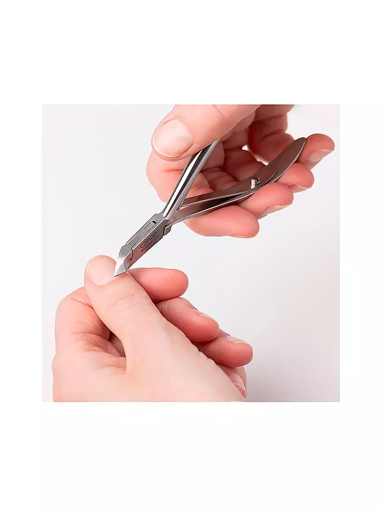 CANAL | Alicate para cutículas inoxidable 115 mm 3021-03 | 